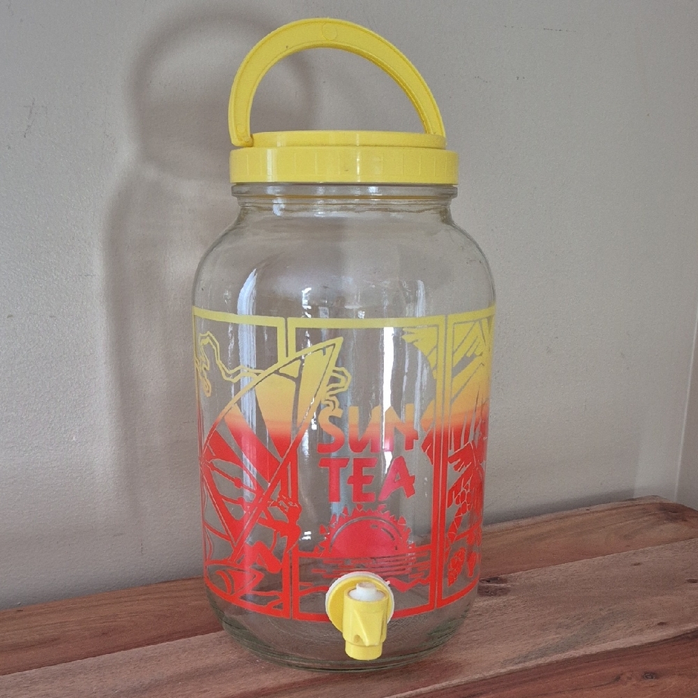 Vintage 80's Sun Tea Glass Dispenser with Yellow Lid - Palm Trees & Windsurfer